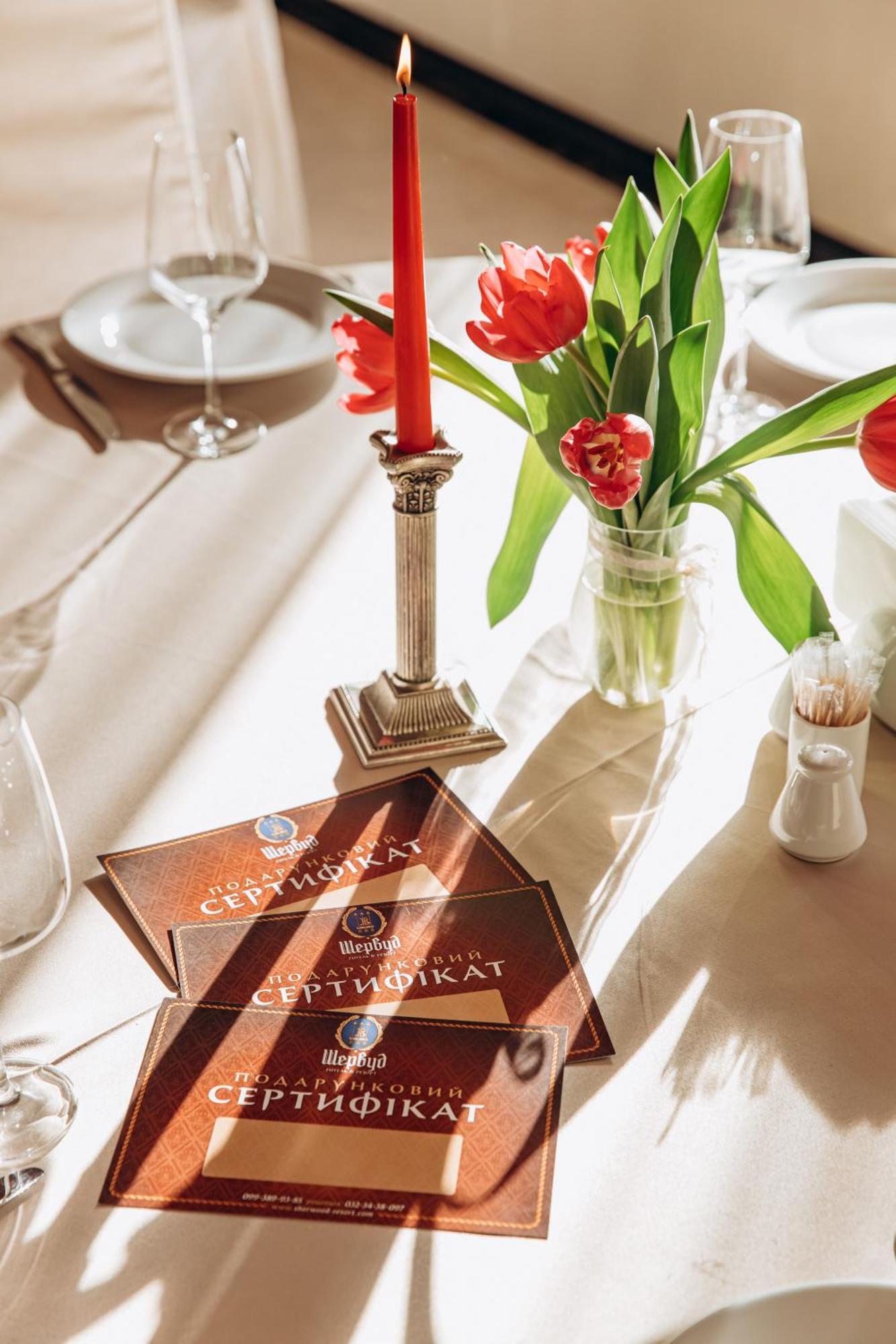 Sherwood Hotel Dolgomostiska エクステリア 写真