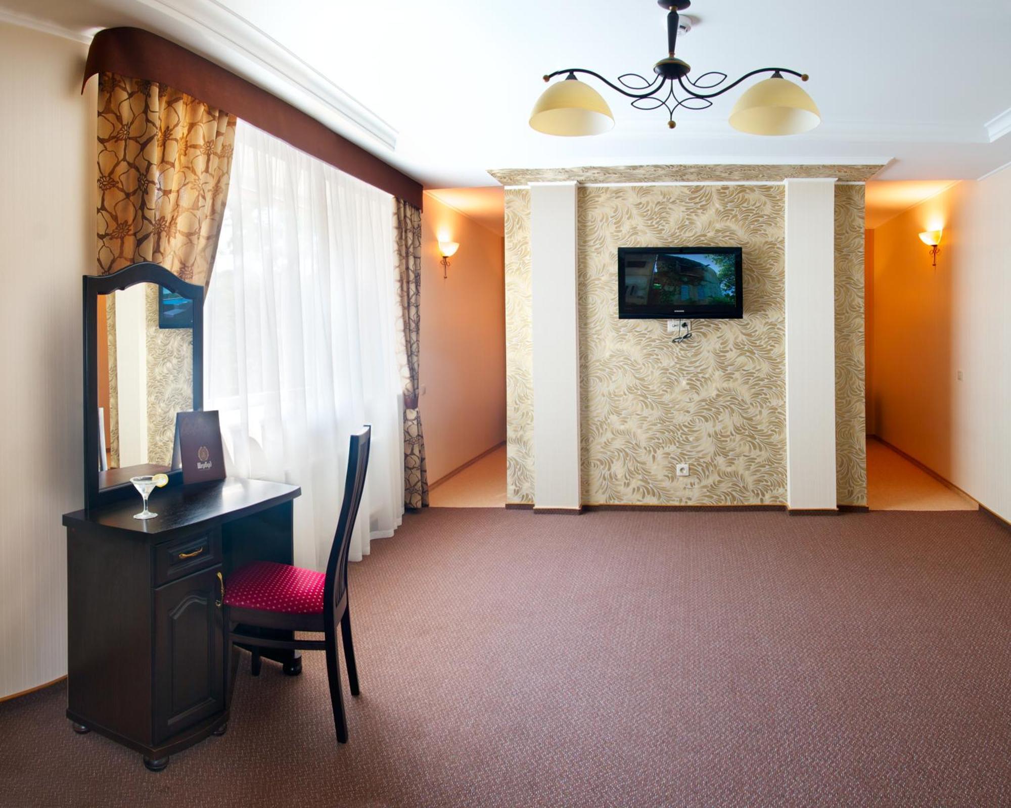 Sherwood Hotel Dolgomostiska 部屋 写真